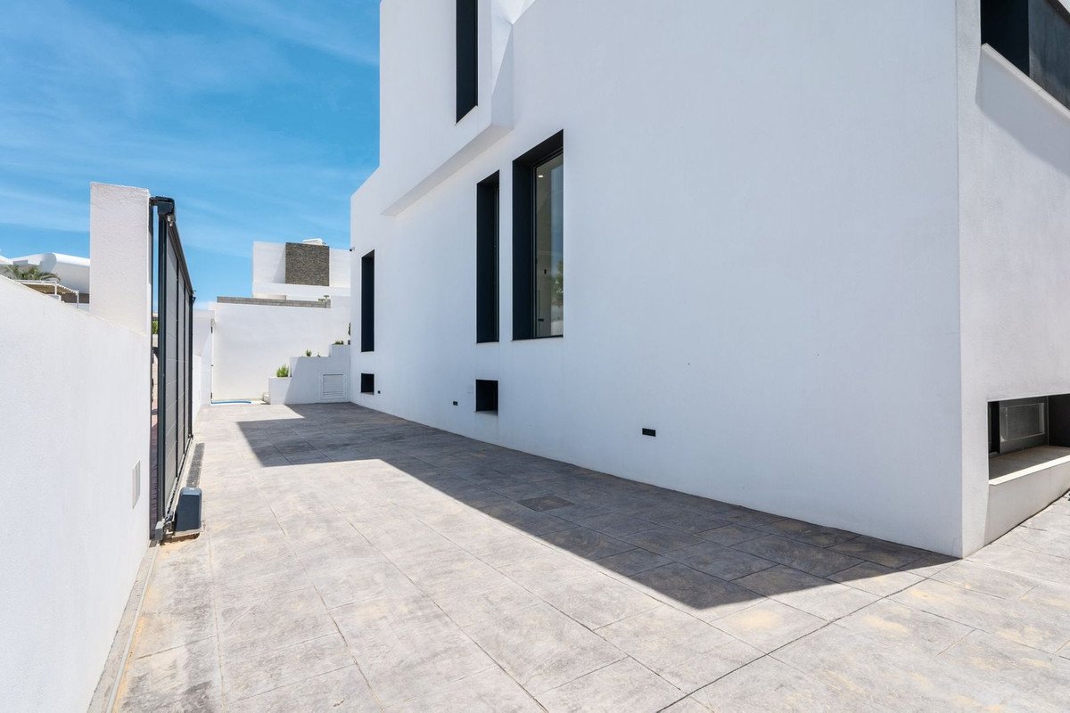 2 Bed Detached Villa in Sierrezuela