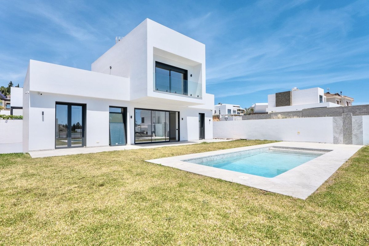 2 Bed Detached Villa in Sierrezuela