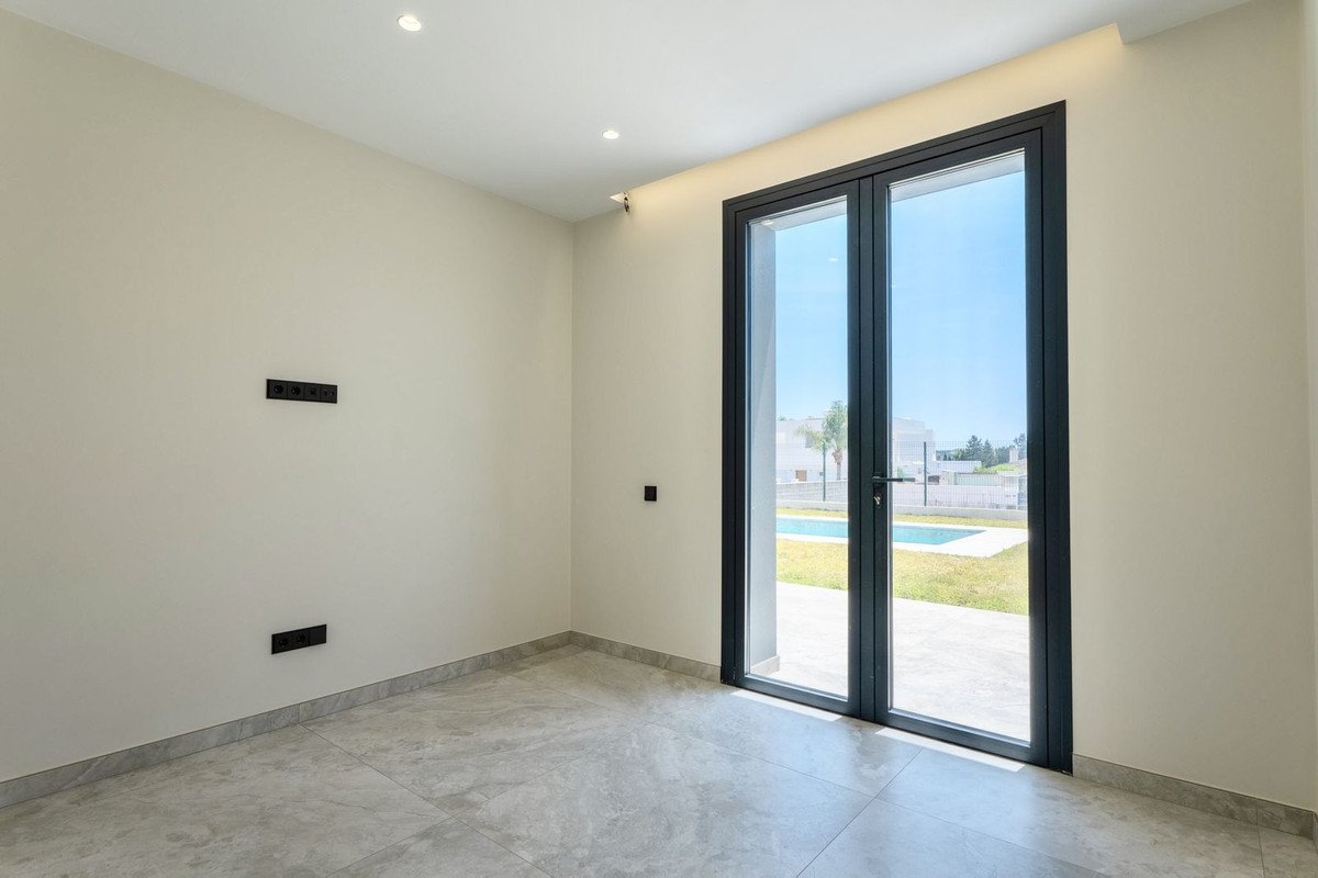 2 Bed Detached Villa in Sierrezuela