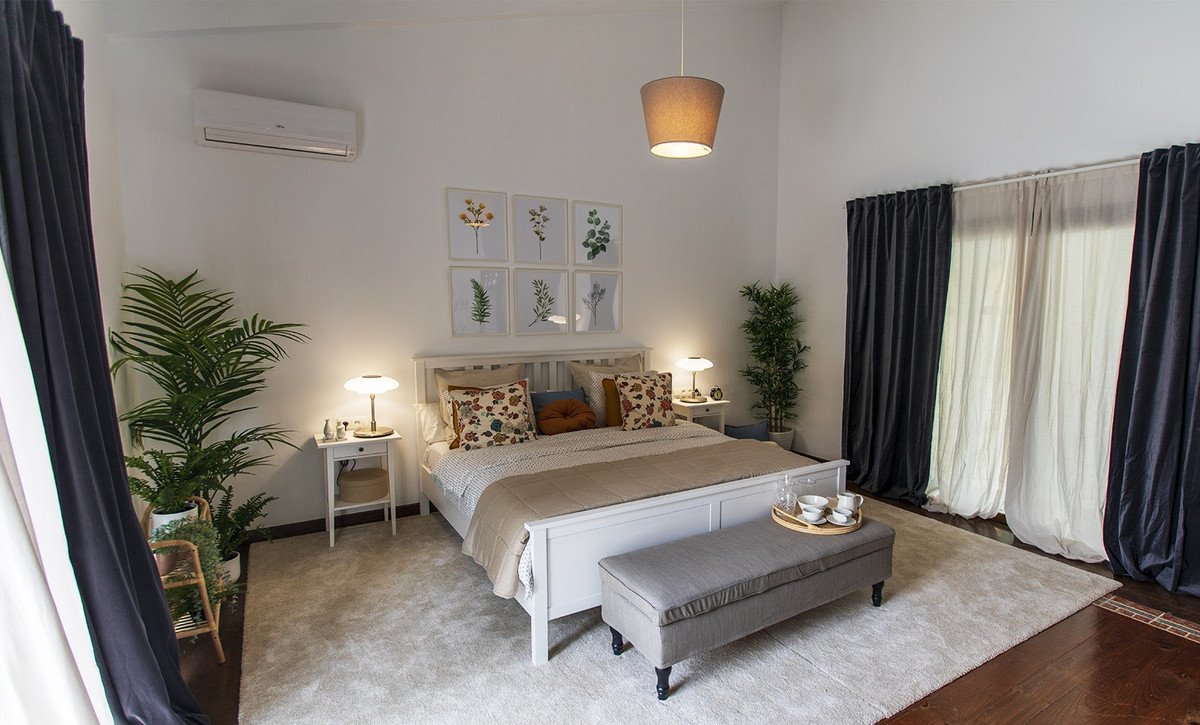 10 Bed Detached Villa in Nueva Andalucía