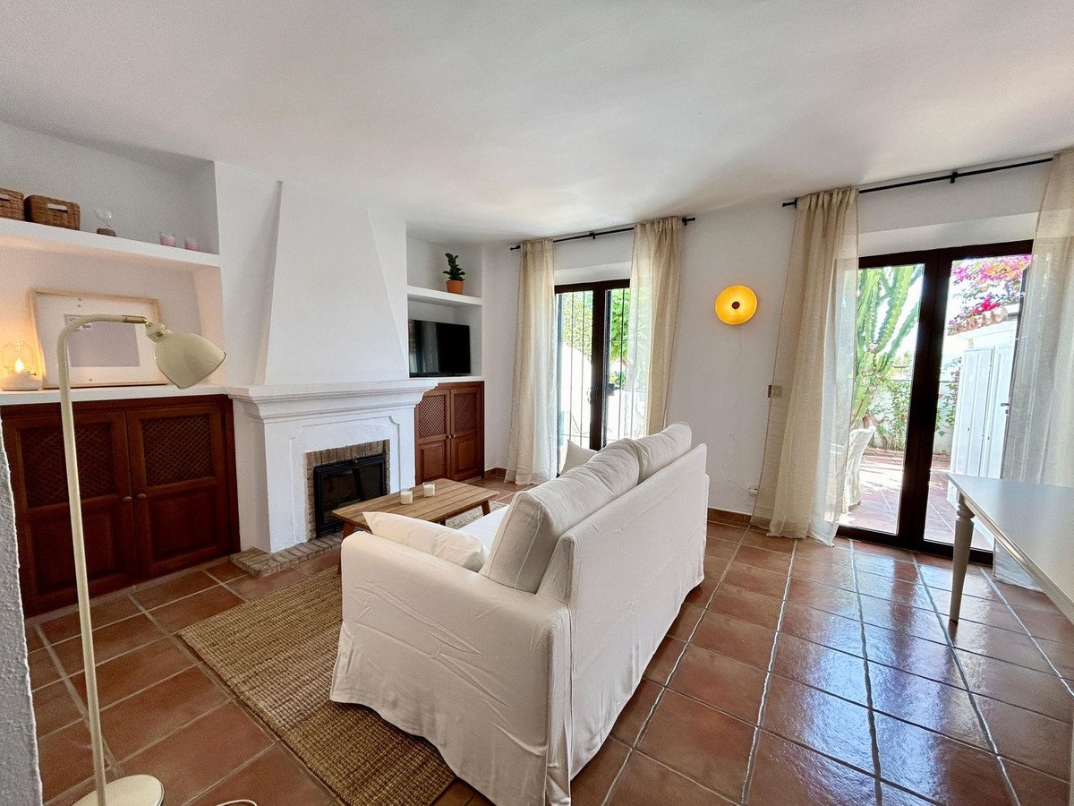 2 Bed Townhouse in Nueva Andalucía