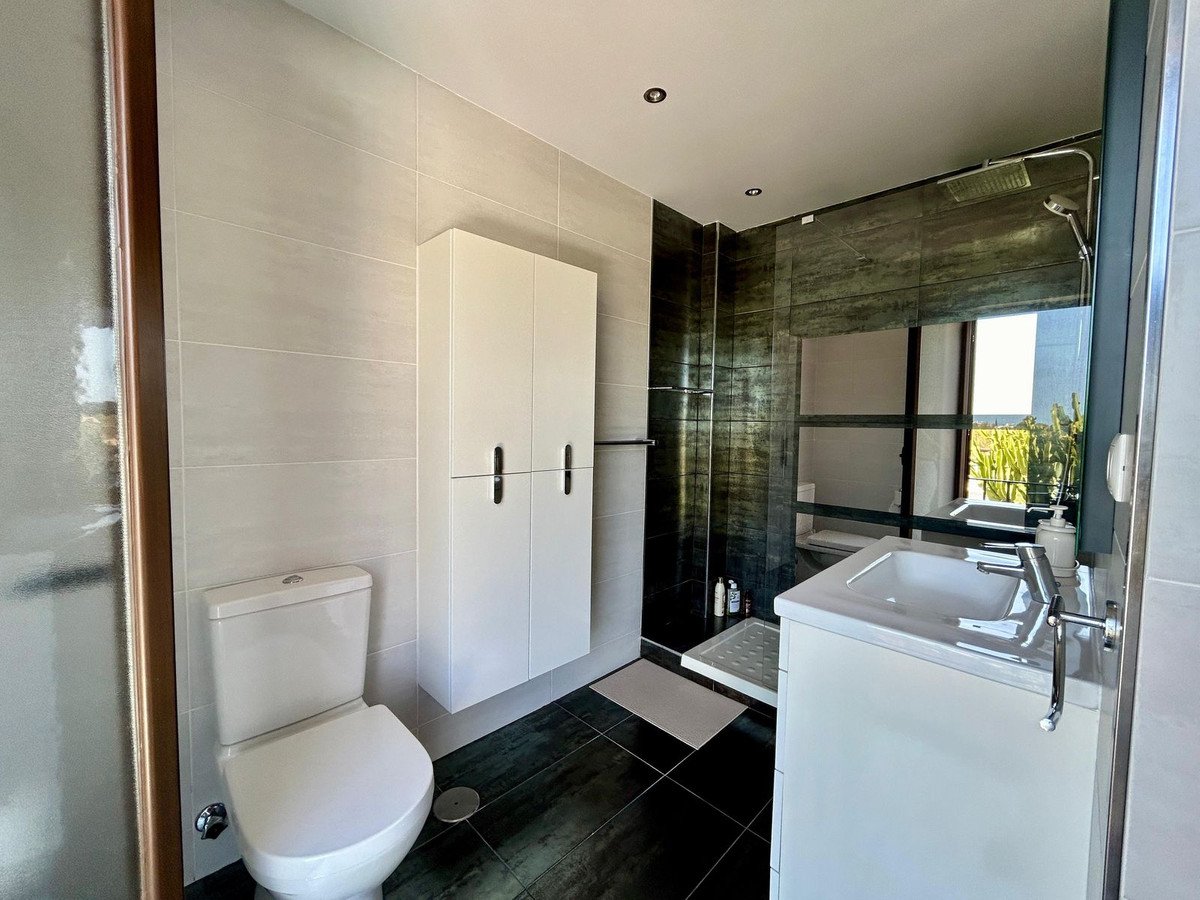 2 Bed Townhouse in Nueva Andalucía