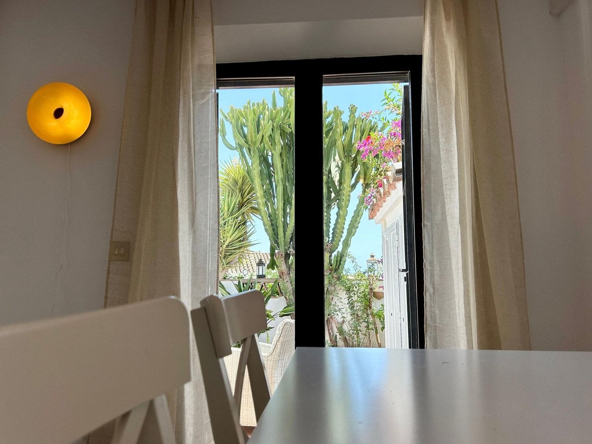 2 Bed Townhouse in Nueva Andalucía