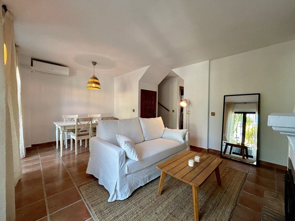 2 Bed Townhouse in Nueva Andalucía