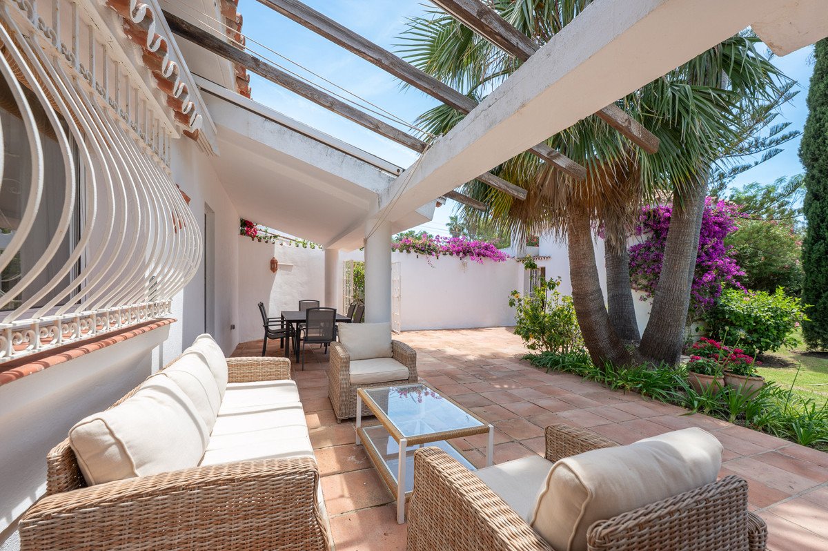 5 Bed Detached Villa in San Pedro de Alcántara