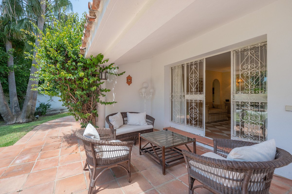 5 Bed Detached Villa in San Pedro de Alcántara