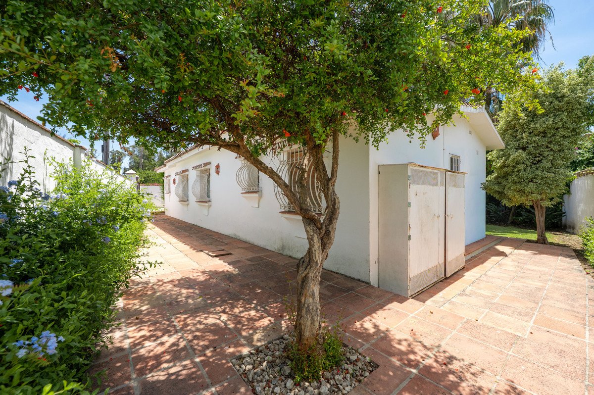 5 Bed Detached Villa in San Pedro de Alcántara