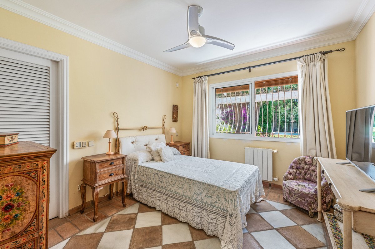 5 Bed Detached Villa in San Pedro de Alcántara