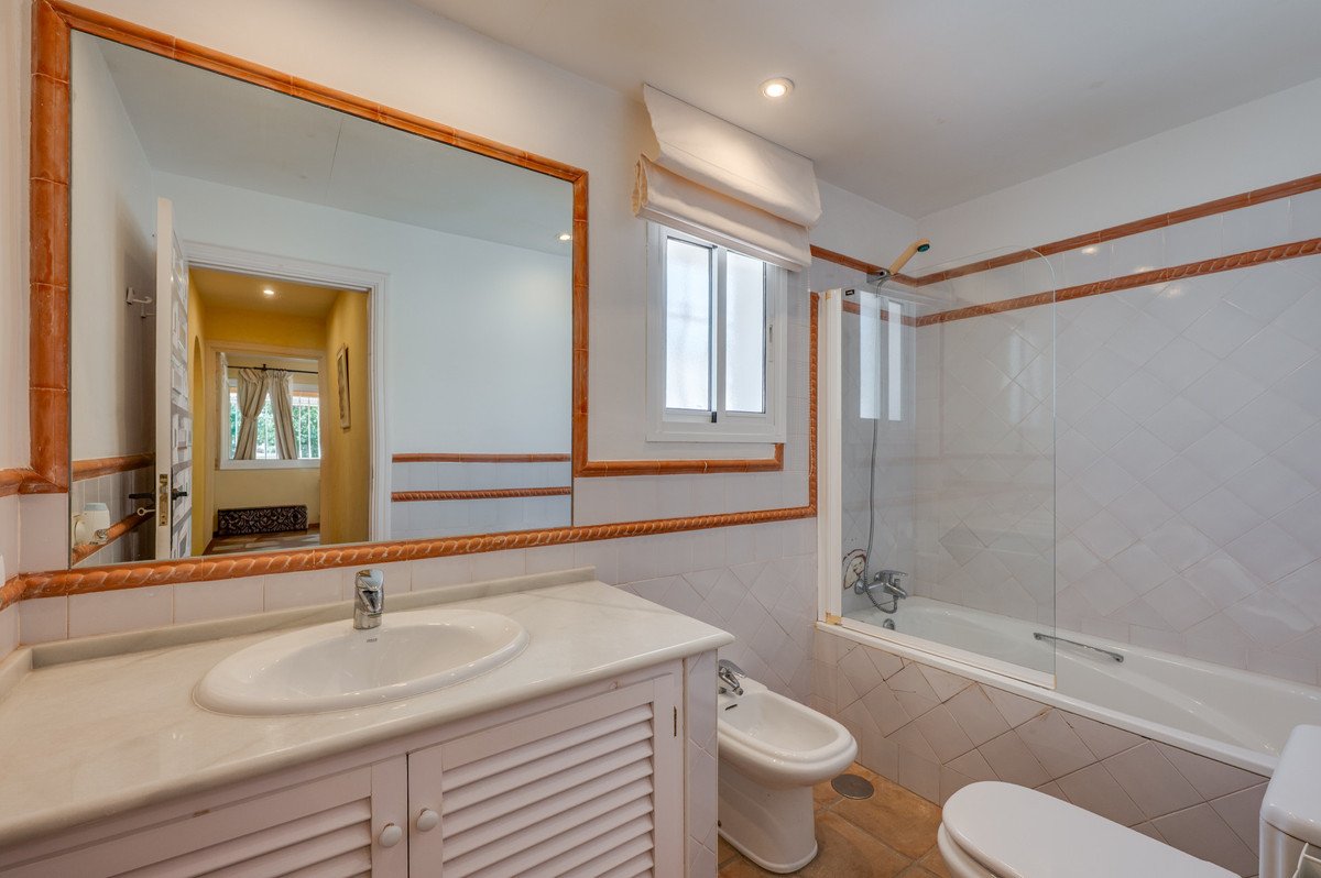 5 Bed Detached Villa in San Pedro de Alcántara