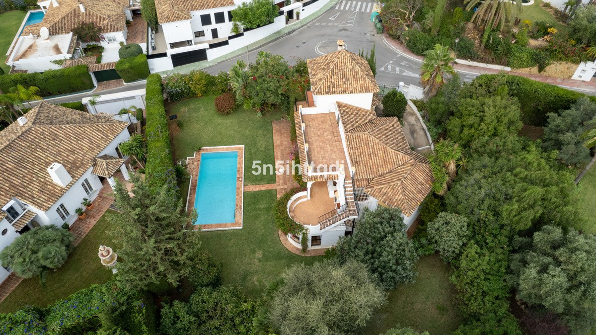 4 Bed Detached Villa in The Golden Mile