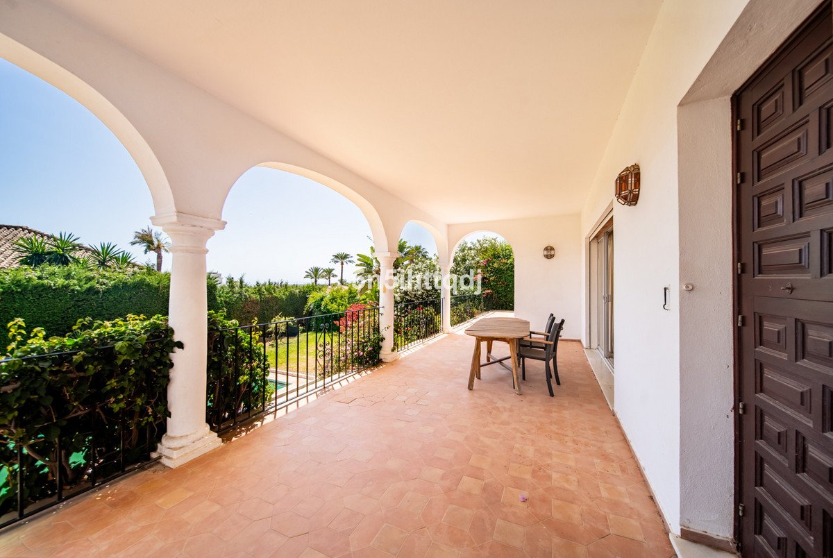 4 Bed Detached Villa in The Golden Mile
