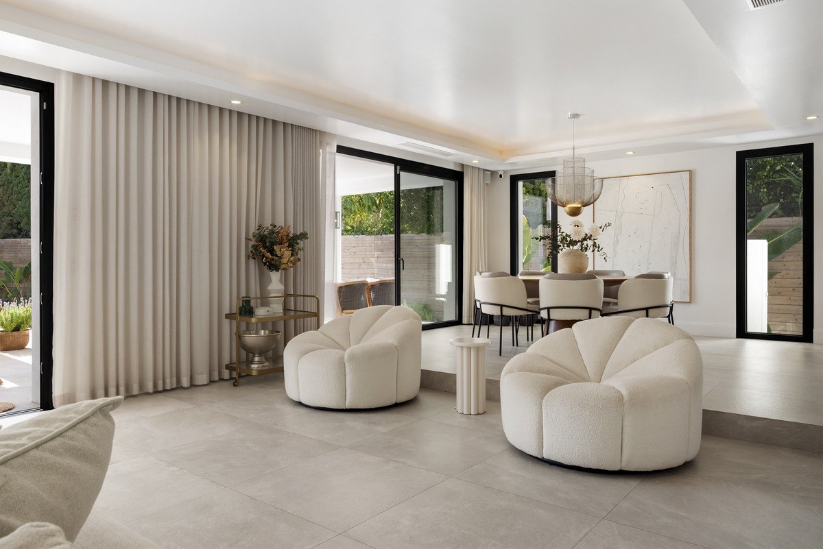 6 Bed Detached Villa in Nueva Andalucía