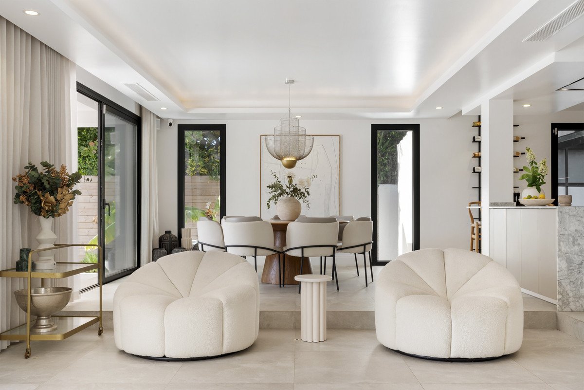6 Bed Detached Villa in Nueva Andalucía