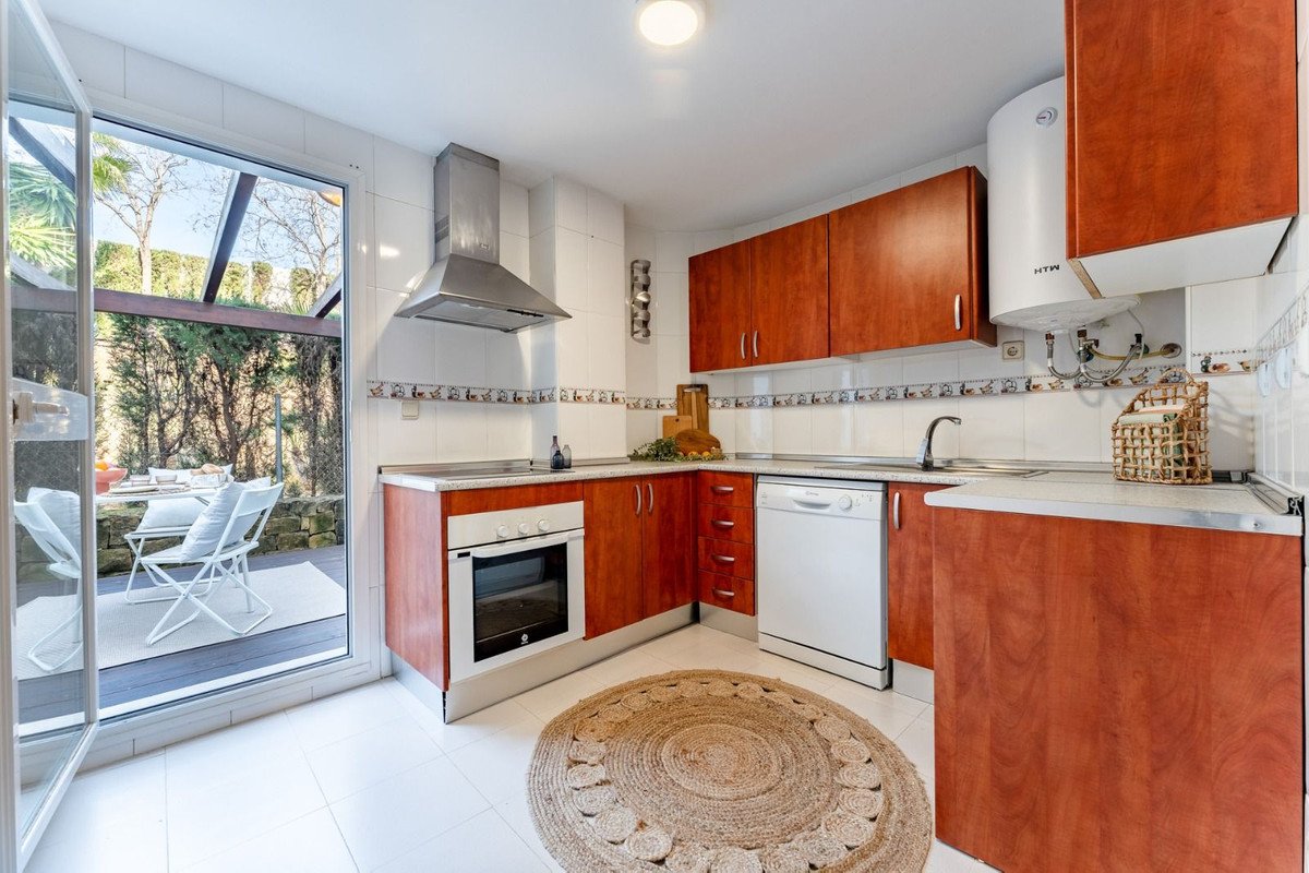 3 Bed Ground Floor Apartment in Estepona
