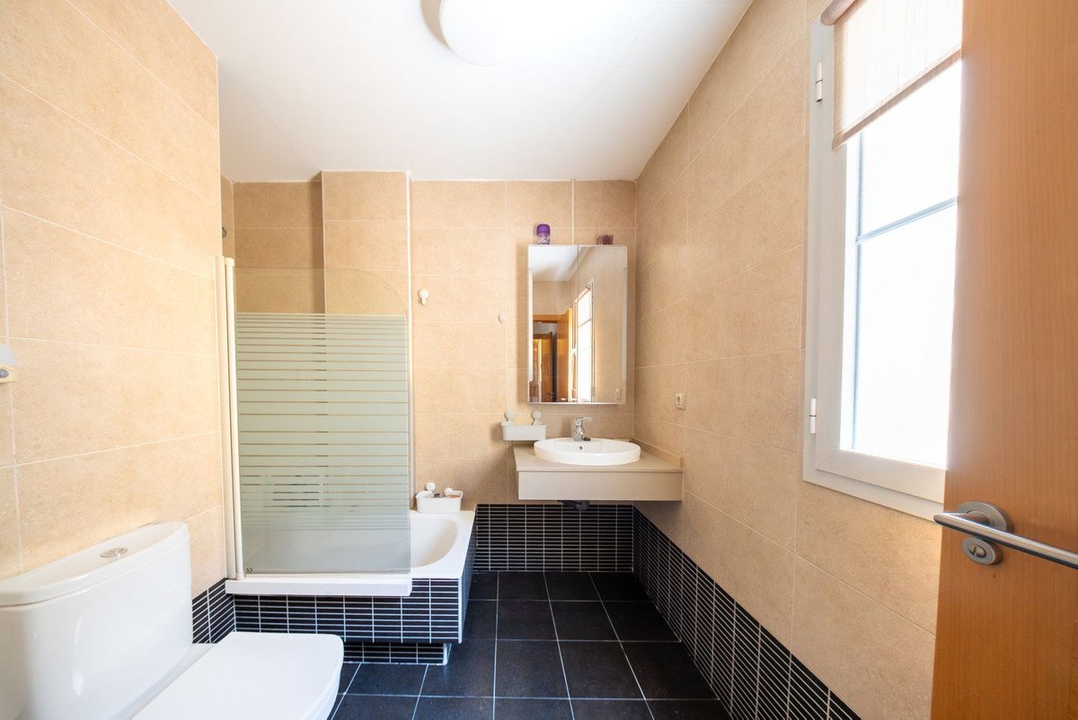 2 Bed Penthouse in Estepona