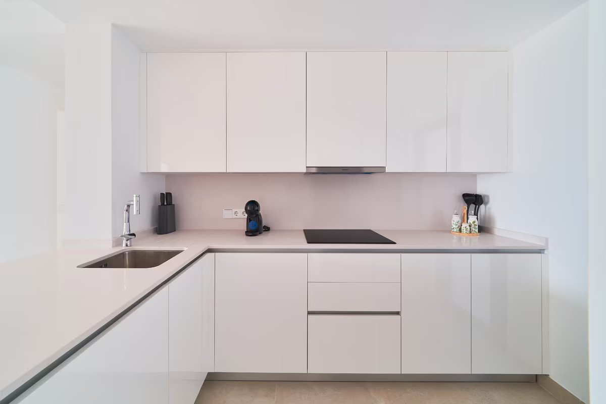2 Bed Middle Floor Apartment in Fuengirola