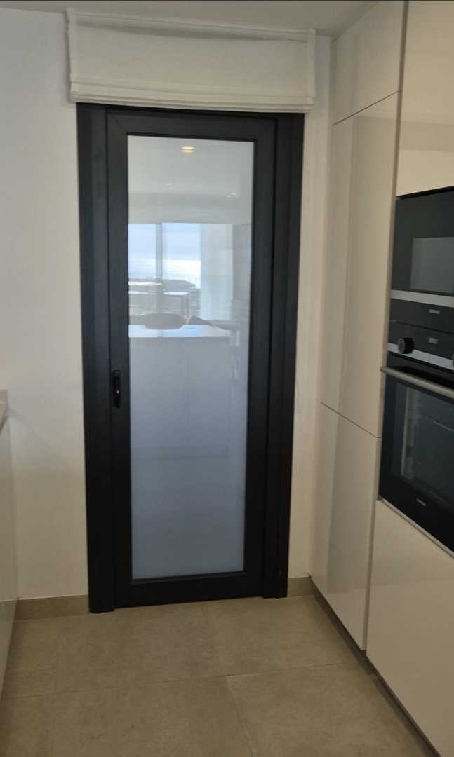 2 Bed Middle Floor Apartment in Fuengirola