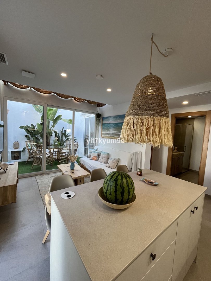 2 Bed Ground Floor Apartment in Estepona