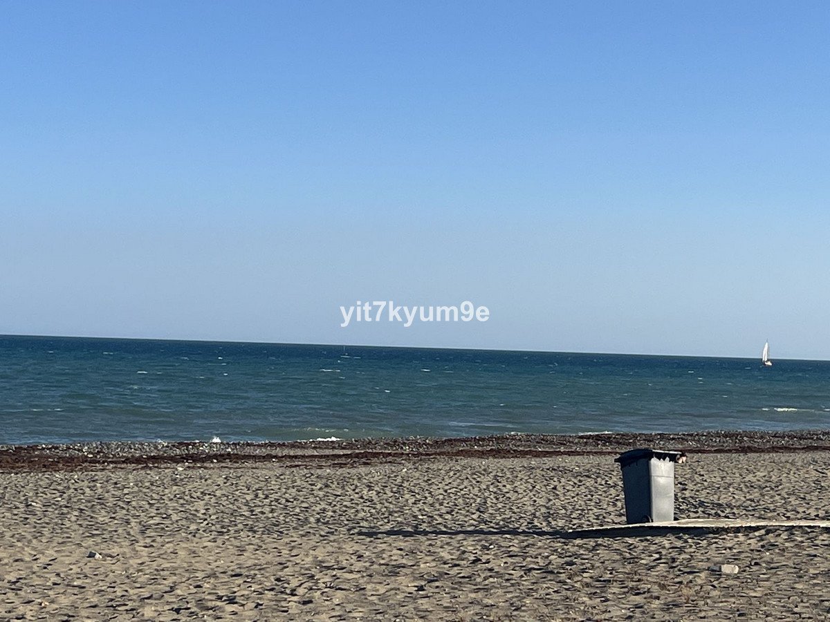 2 Bed Ground Floor Apartment in Estepona