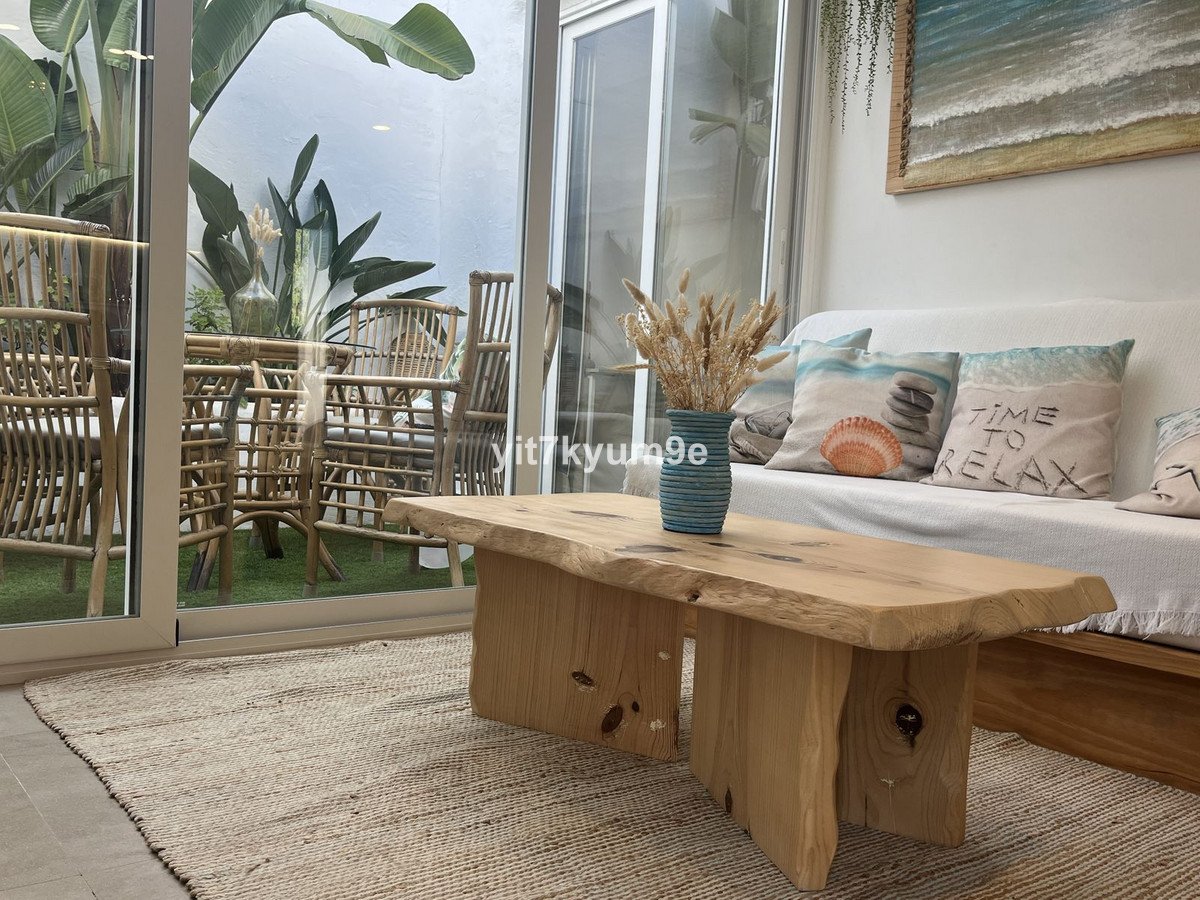 2 Bed Ground Floor Apartment in Estepona