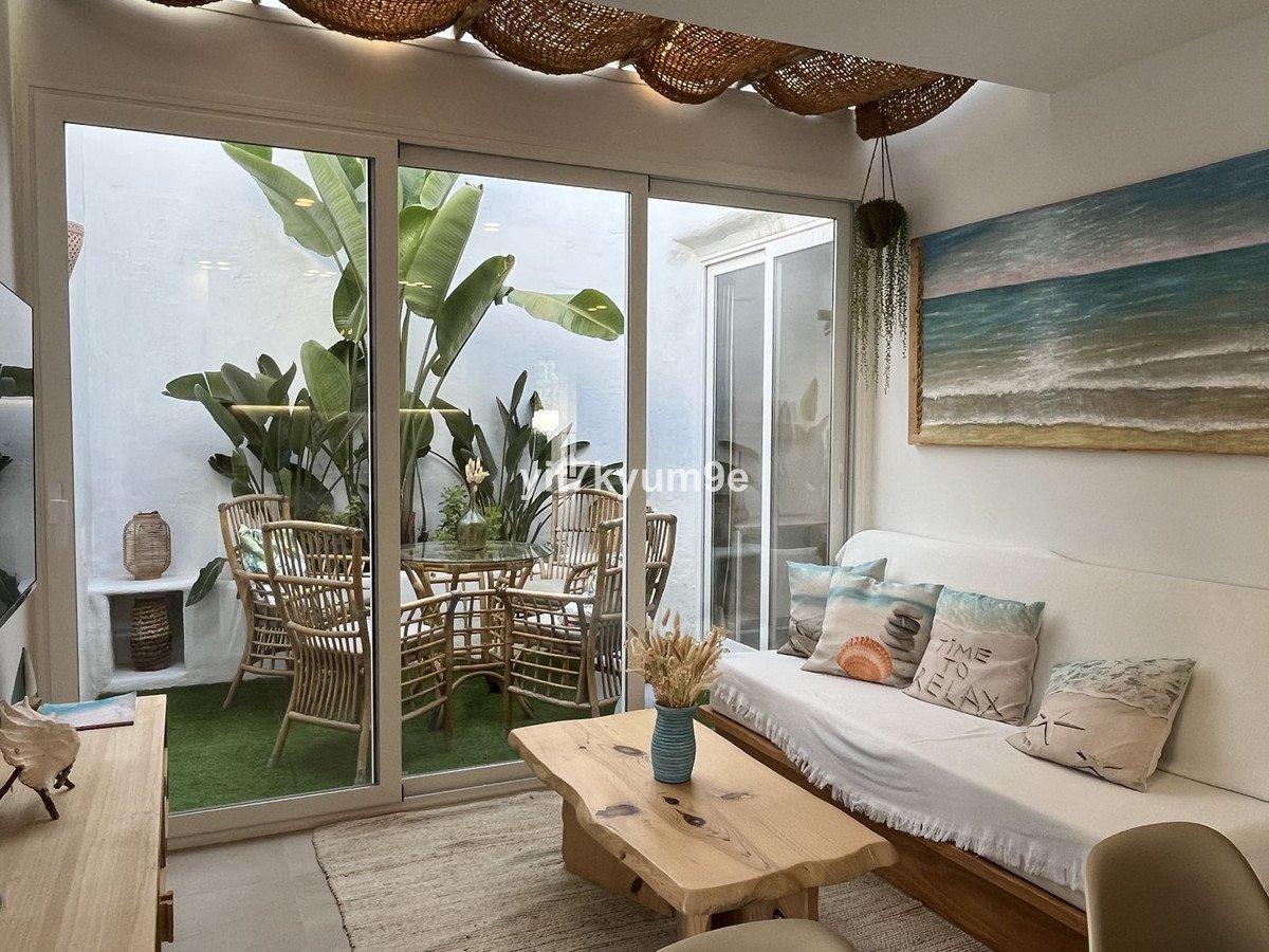 2 Bed Ground Floor Apartment in Estepona