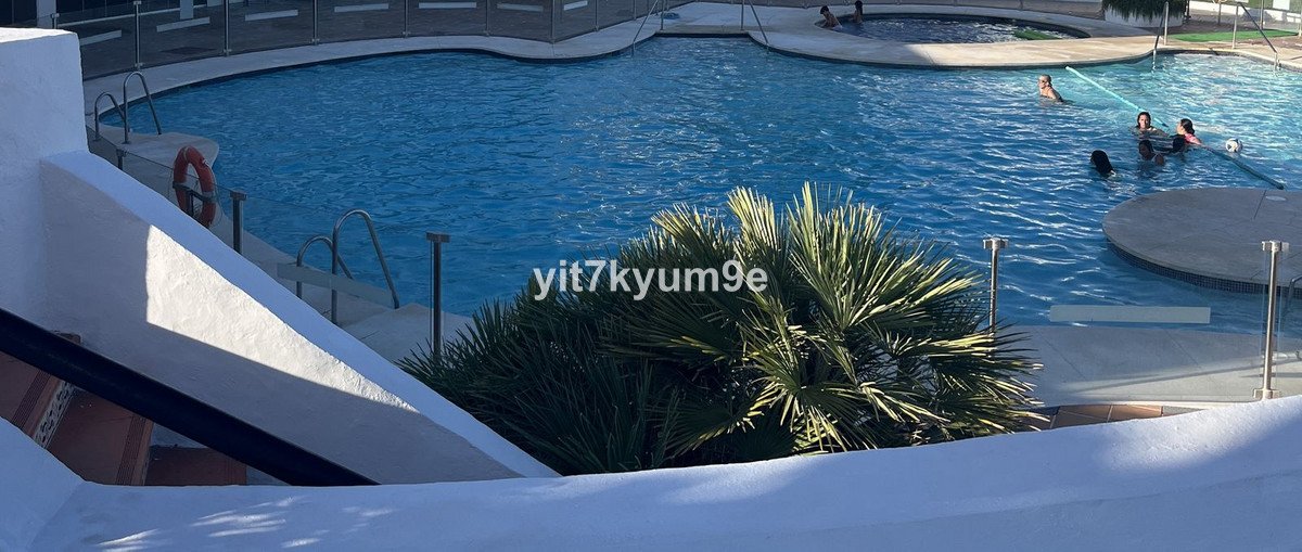 2 Bed Ground Floor Apartment in Estepona