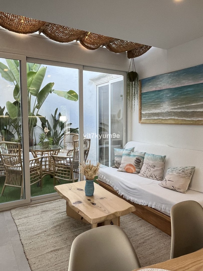 2 Bed Ground Floor Apartment in Estepona