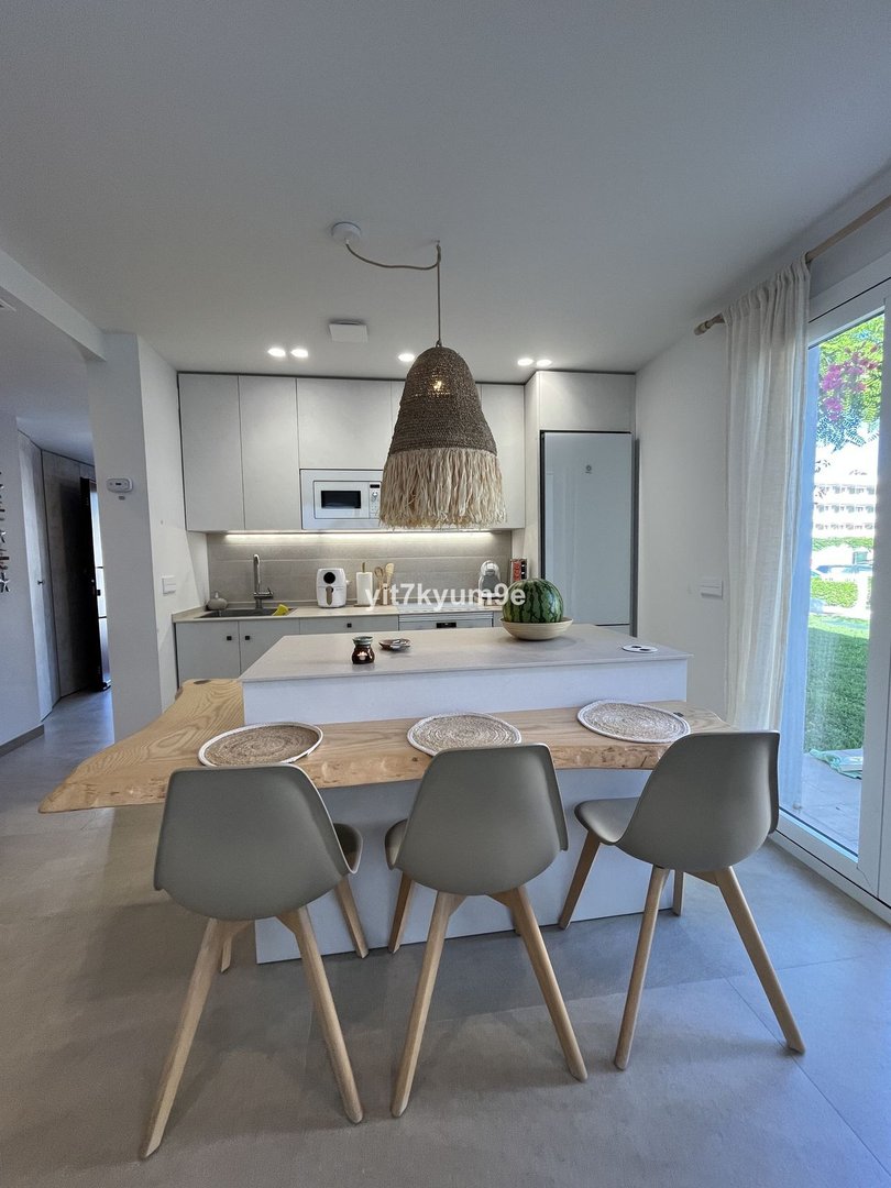 2 Bed Ground Floor Apartment in Estepona