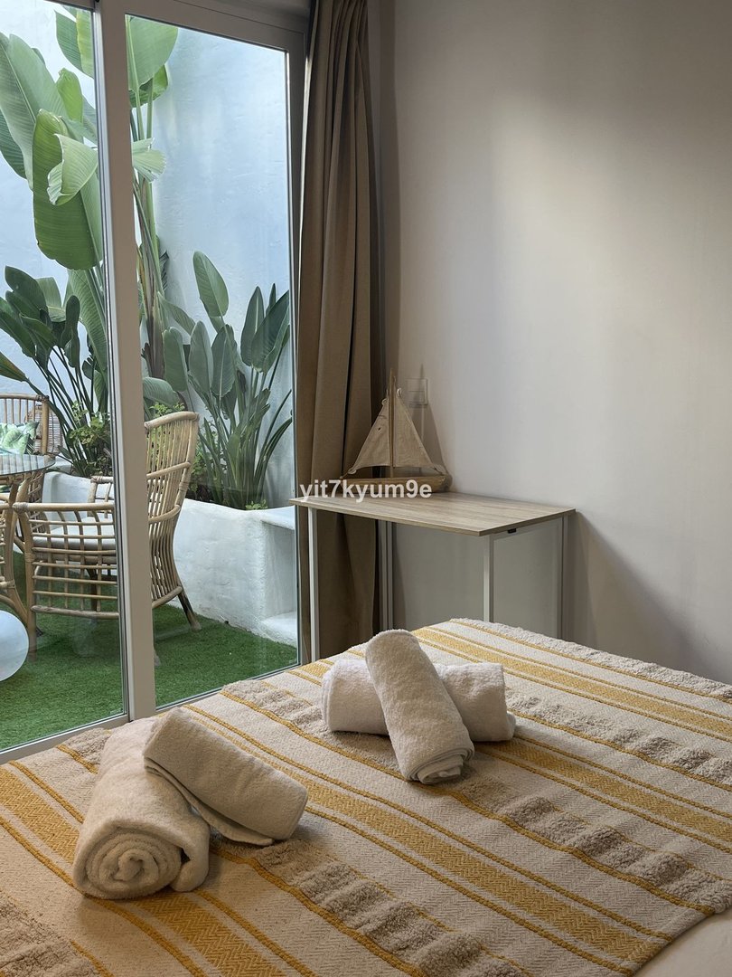 2 Bed Ground Floor Apartment in Estepona