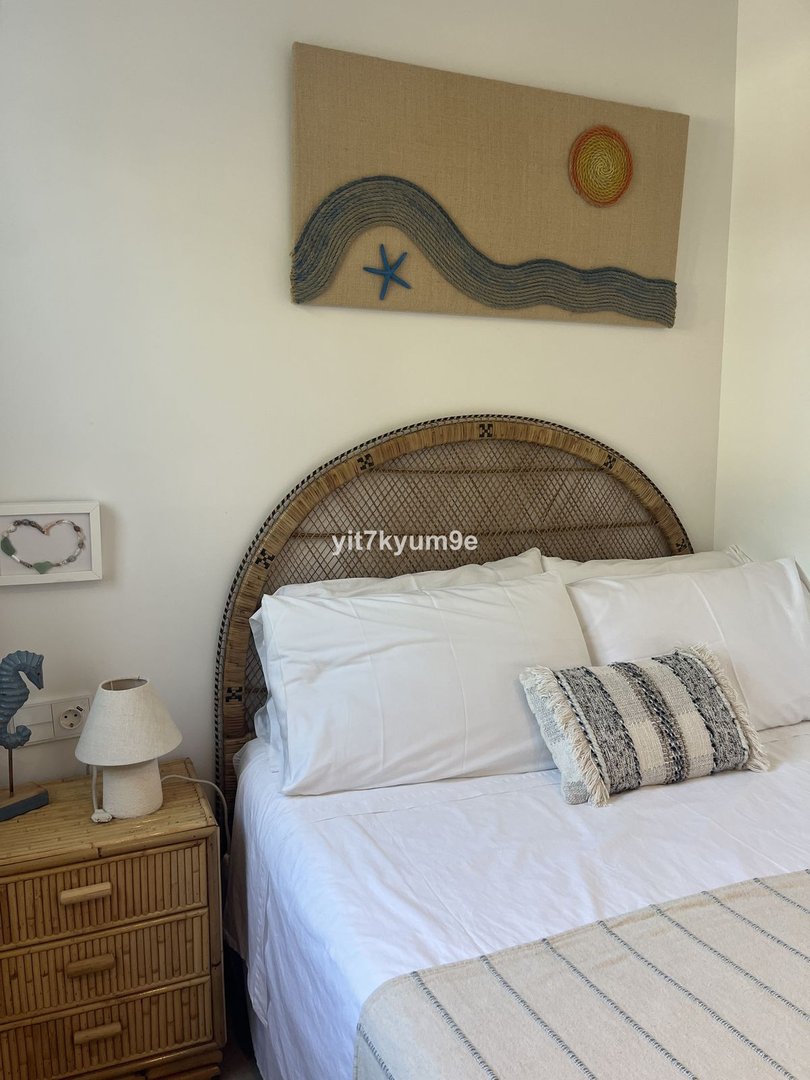 2 Bed Ground Floor Apartment in Estepona