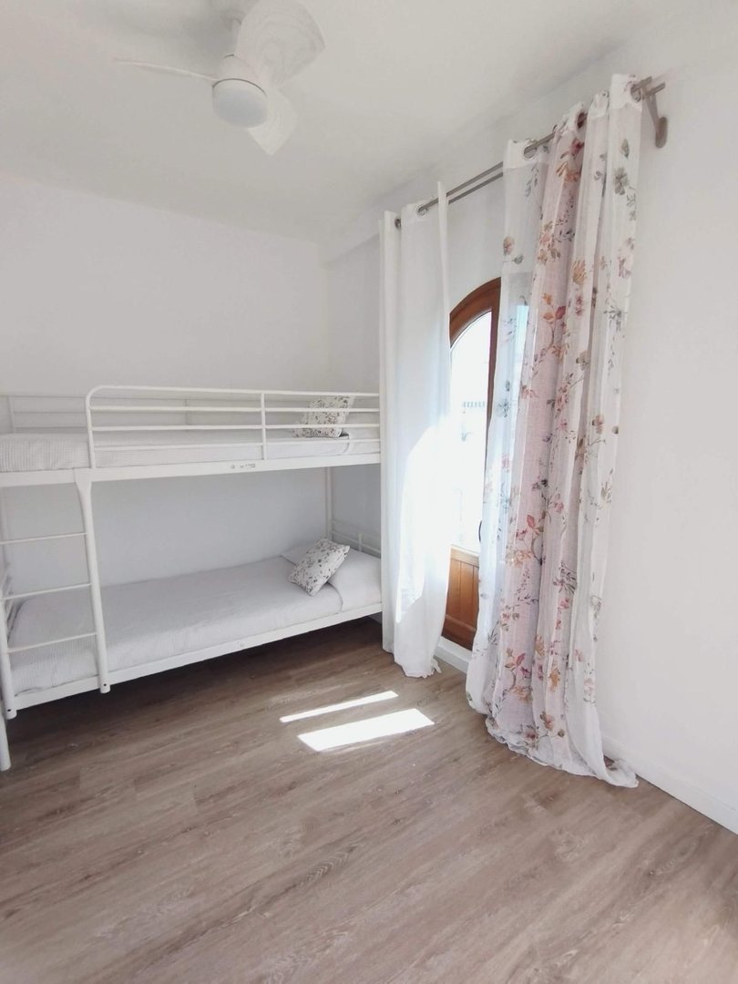 2 Bed Semi-Detached House in Estepona