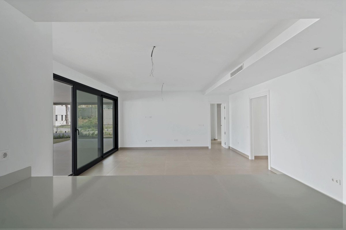 3 Bed Ground Floor Apartment in Marbella