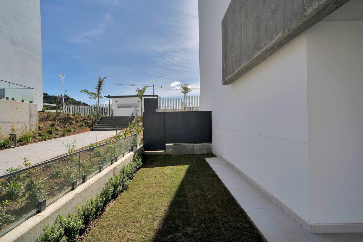 3 Bed Ground Floor Apartment in Marbella
