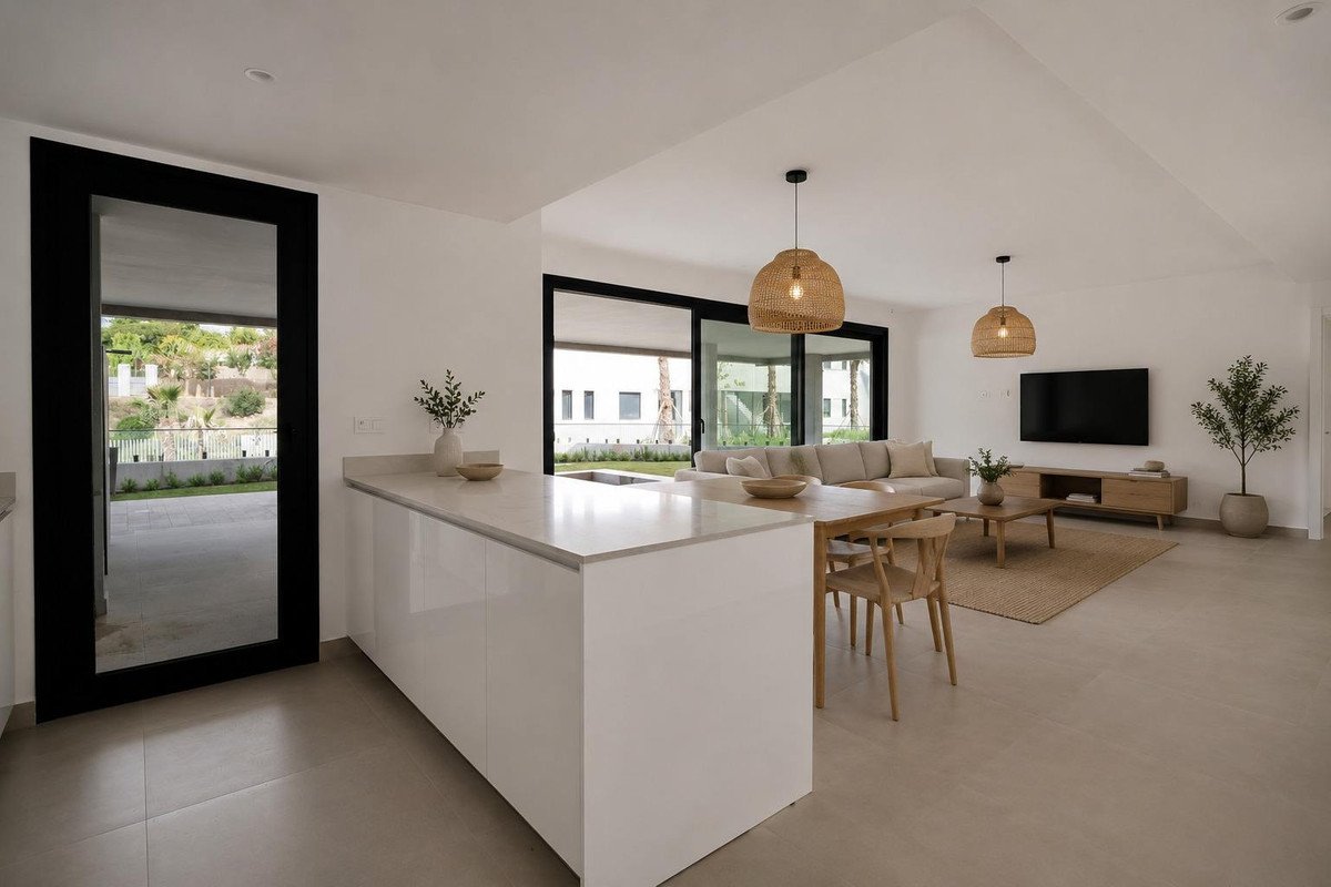 3 Bed Ground Floor Apartment in Marbella
