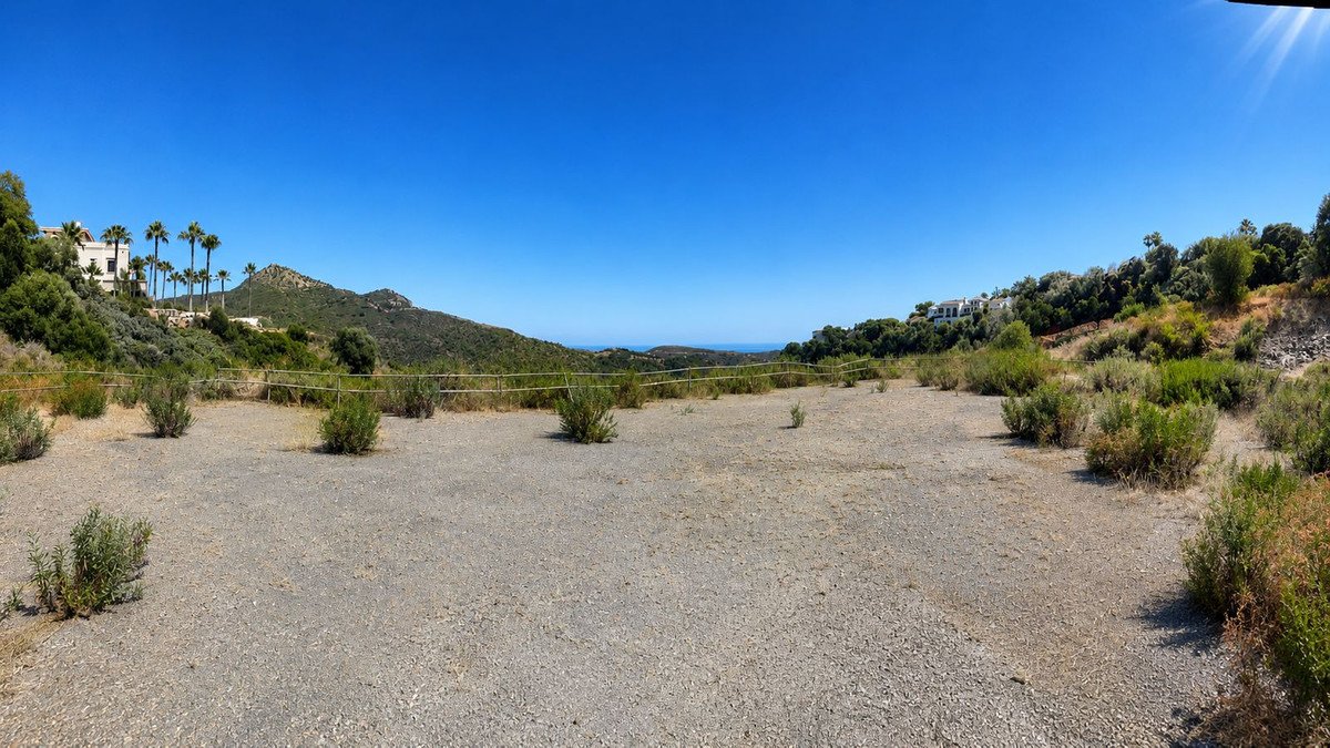Residential Plot in Benahavís