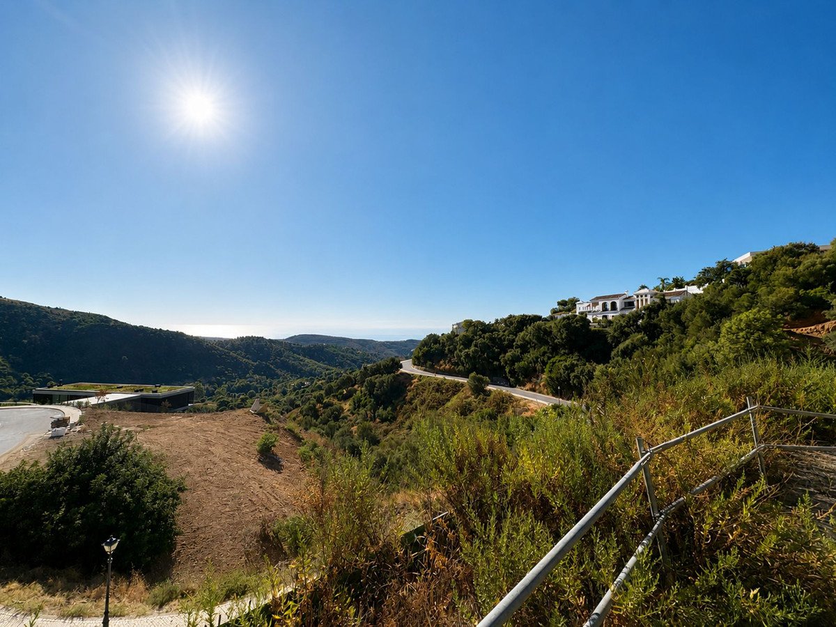 Residential Plot in Benahavís