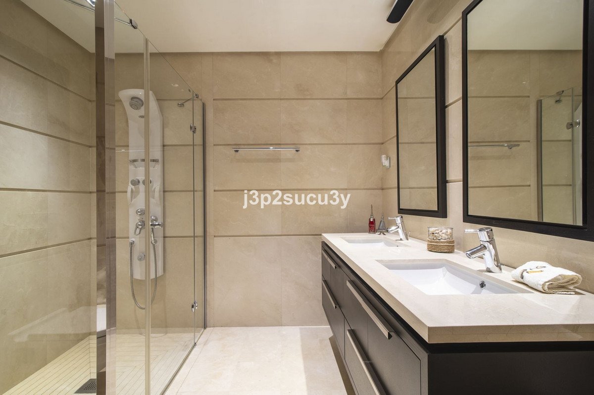 2 Bed Ground Floor Apartment in La Quinta