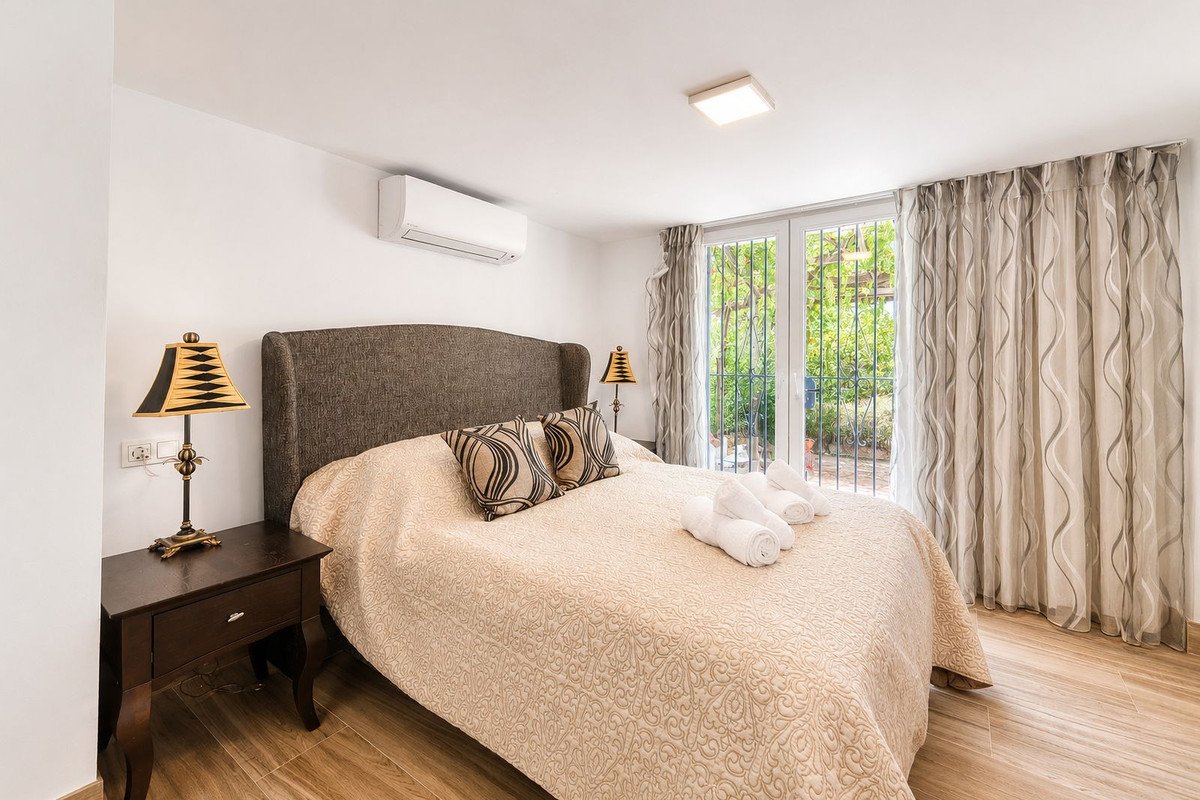5 Bed Detached Villa in Manilva