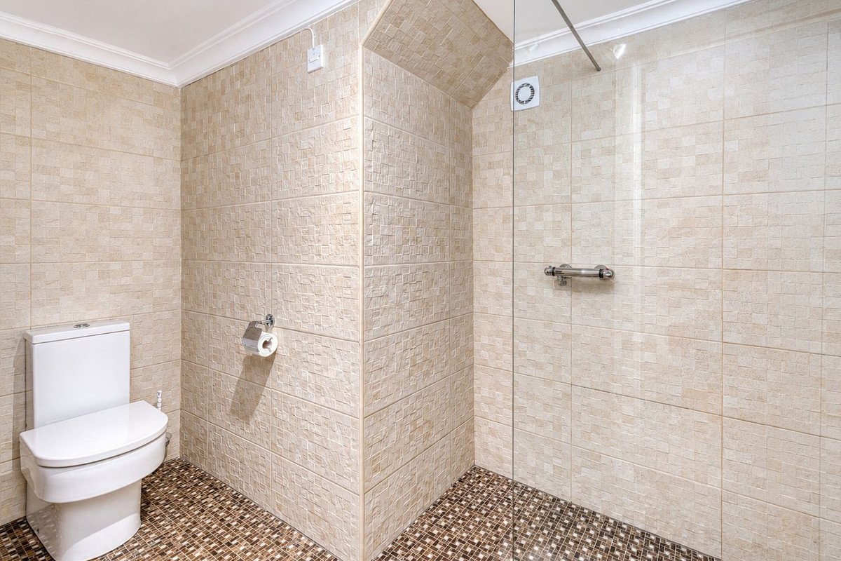 5 Bed Detached Villa in Manilva