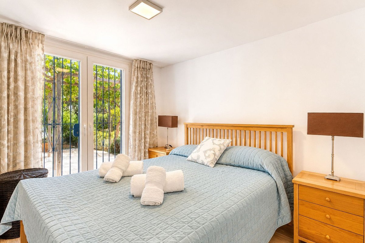 5 Bed Detached Villa in Manilva
