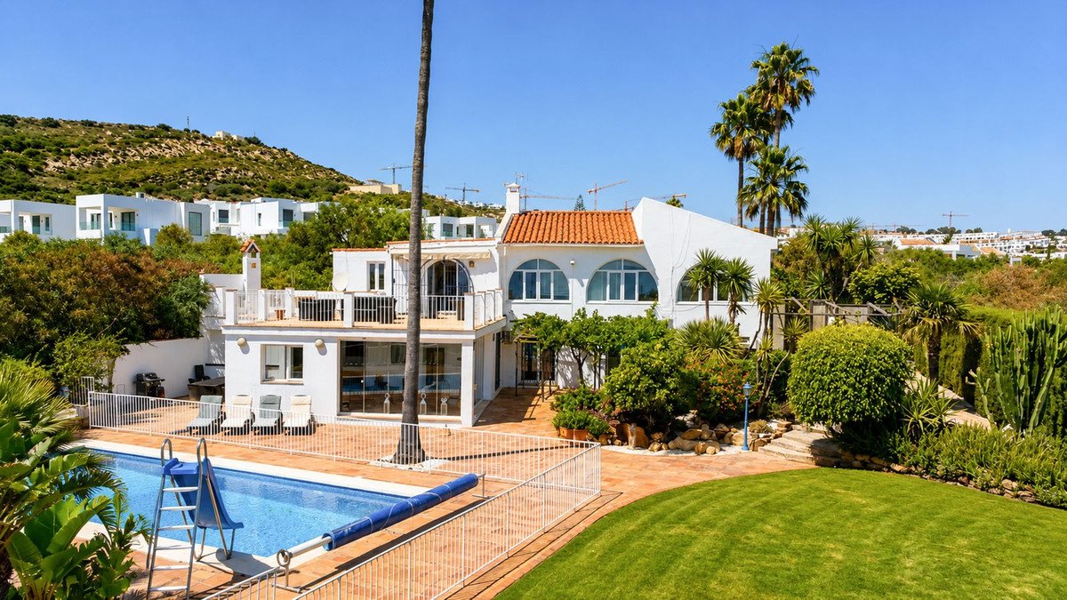 5 Bed Detached Villa in Manilva