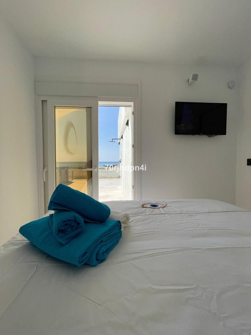 4 Bed Detached Villa in Estepona