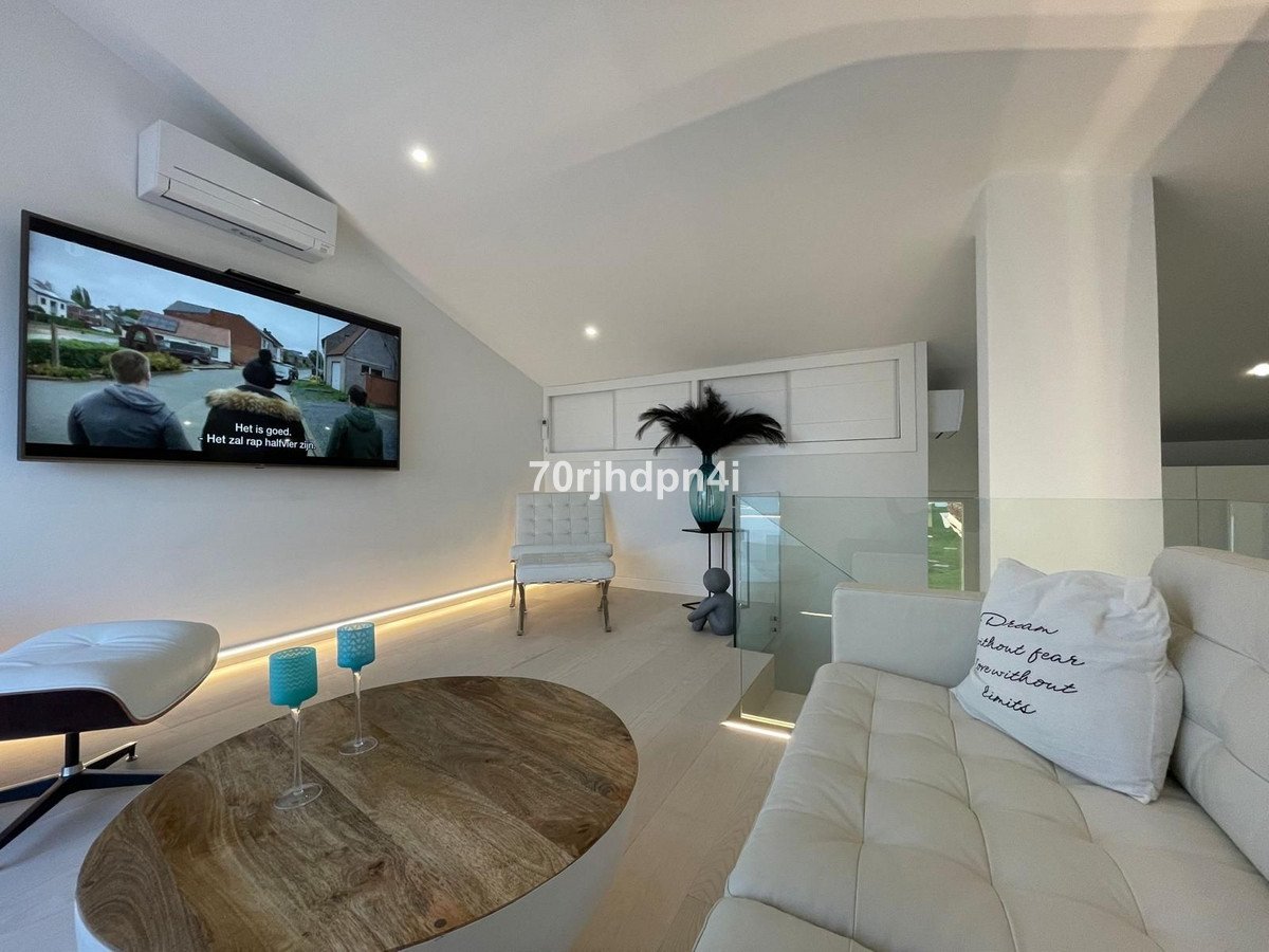 4 Bed Detached Villa in Estepona