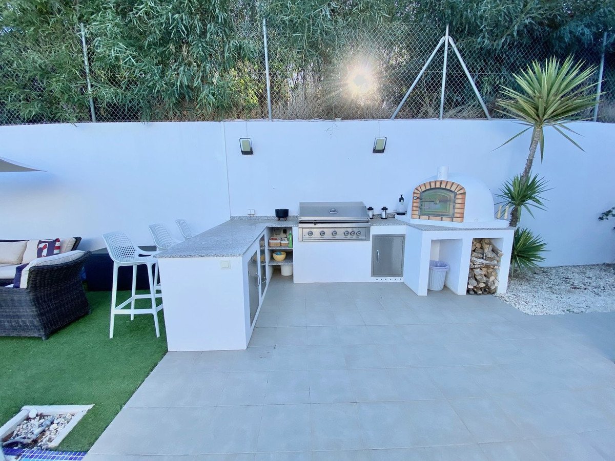 4 Bed Detached Villa in Mijas