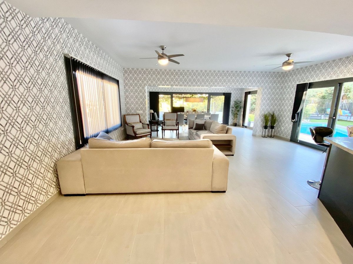 4 Bed Detached Villa in Mijas