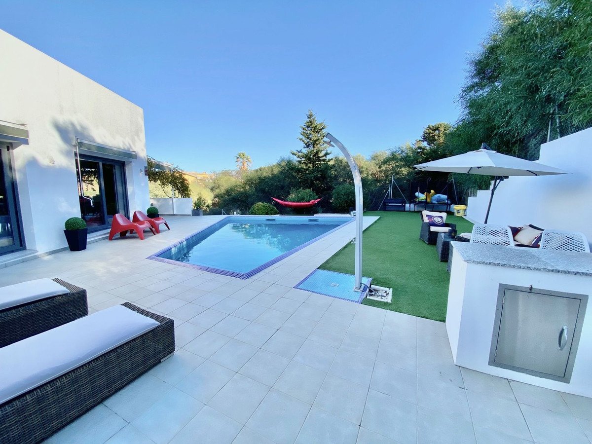 4 Bed Detached Villa in Mijas