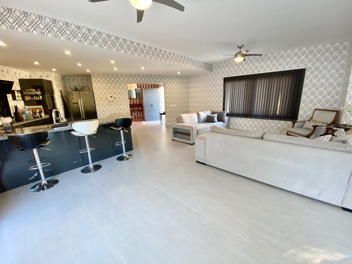 4 Bed Detached Villa in Mijas