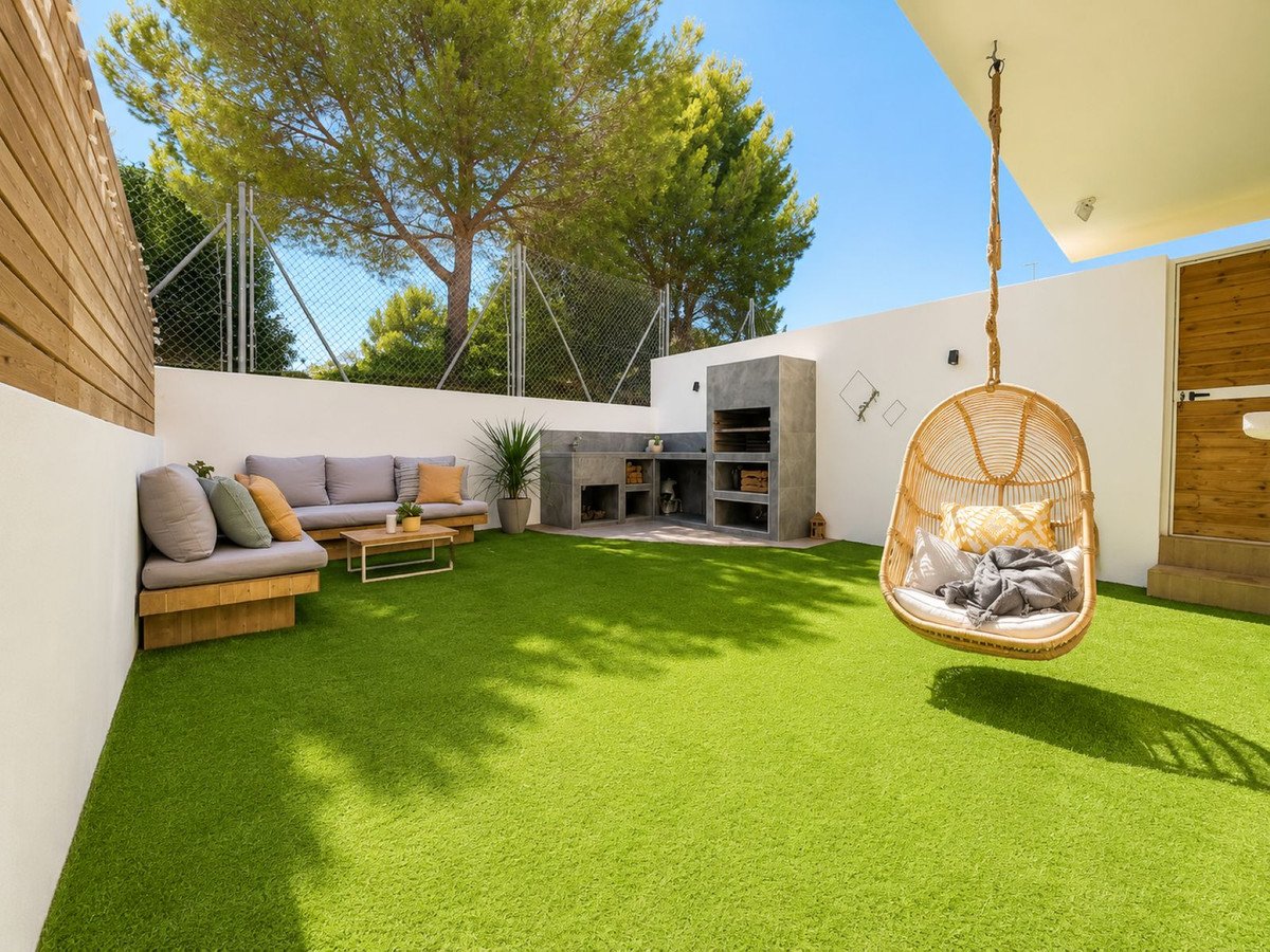 4 Bed Ground Floor Apartment in Casares Playa