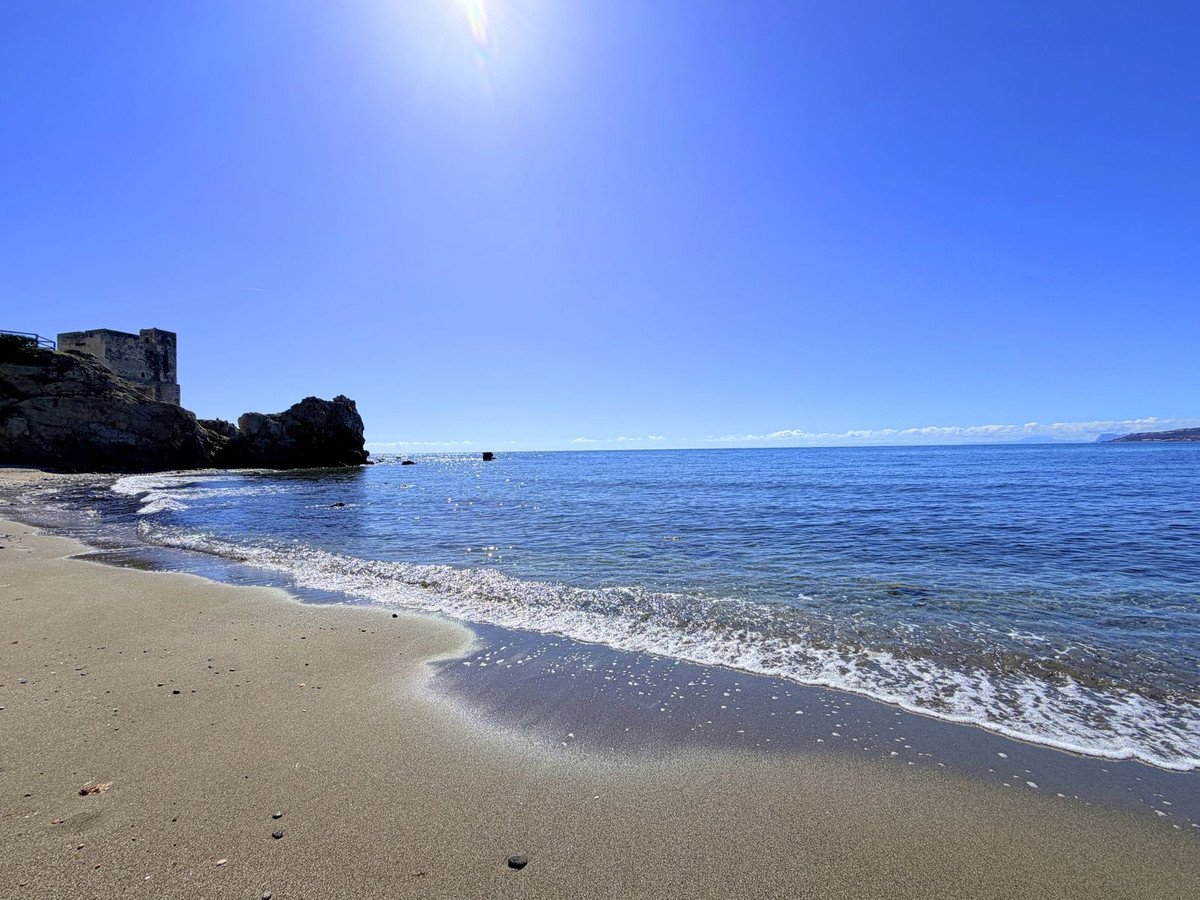 4 Bed Ground Floor Apartment in Casares Playa