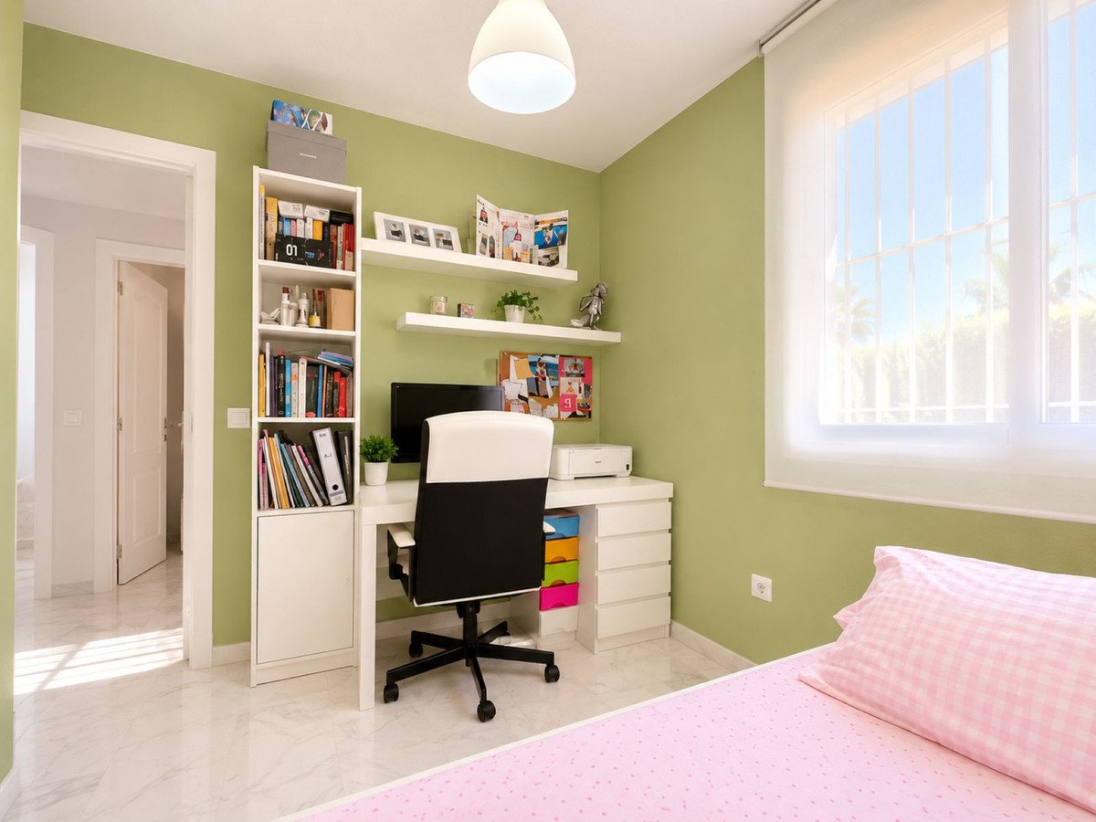 4 Bed Ground Floor Apartment in Casares Playa